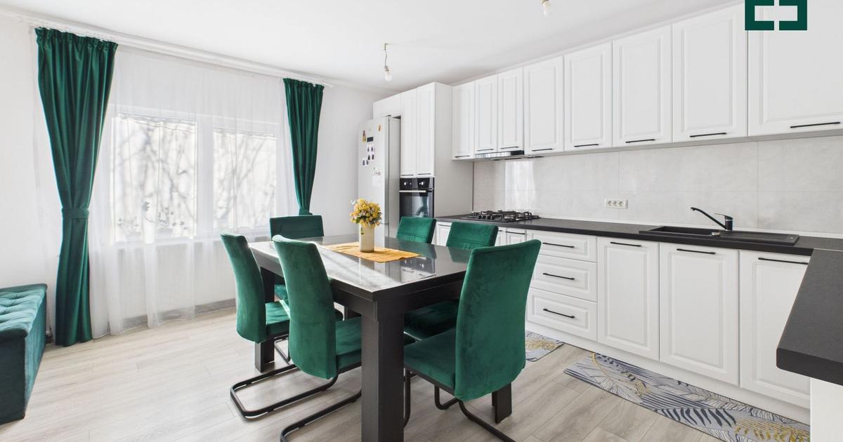 Casă individuală cu 5 camere în Păuliș