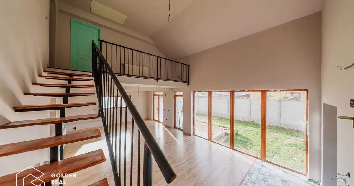 Casă individuală cu 4 camere în zona Central, Pecica