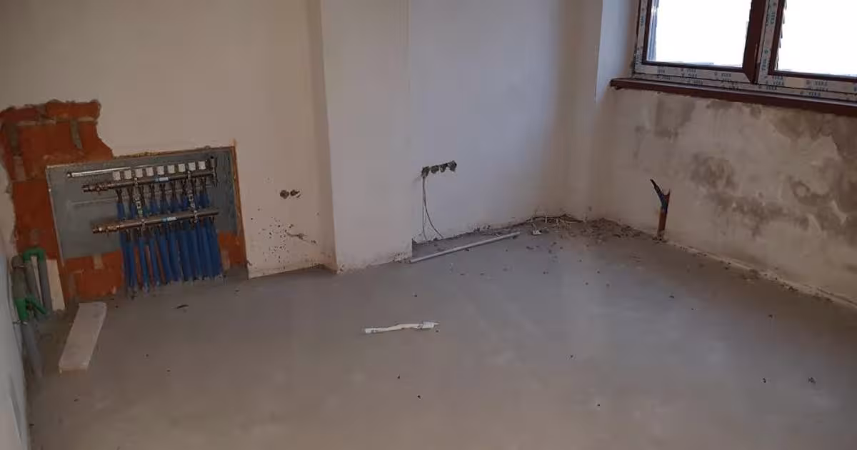 Casă individuală 350 mp cu 9 camere în zona Frații Golești, Pitești