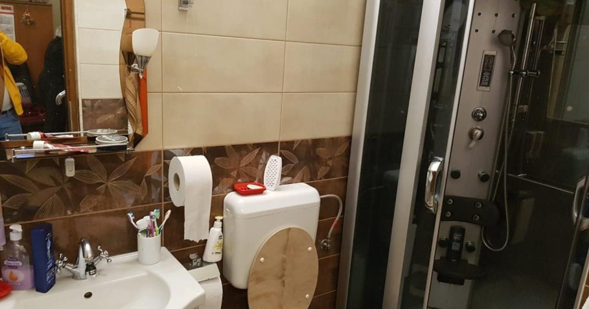 Casă individuală 350 mp cu 9 camere în zona Frații Golești, Pitești