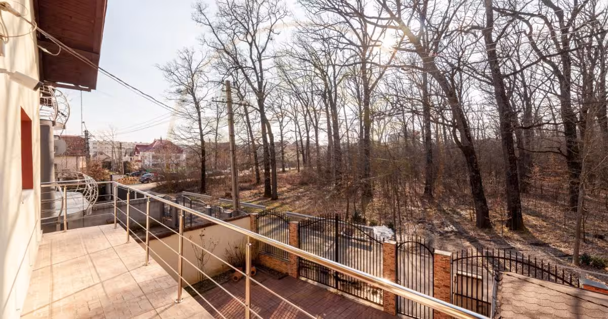 Casă individuală cu 4 camere în zona Trivale, Pitești