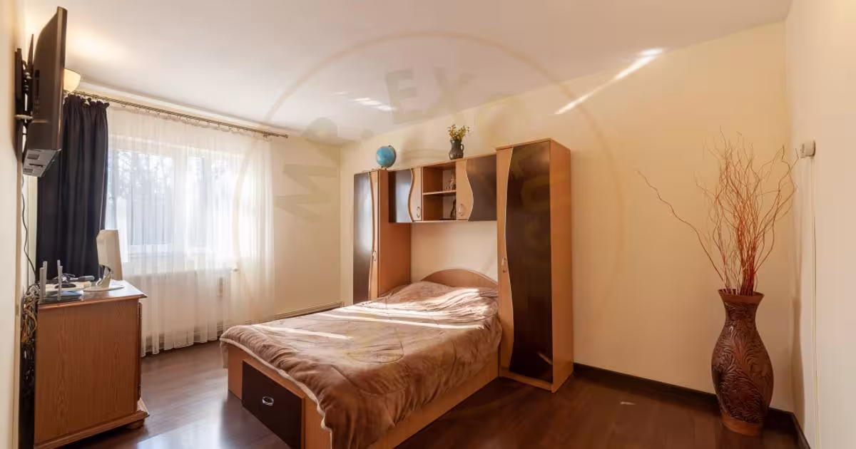 Casă individuală cu 4 camere în zona Trivale, Pitești