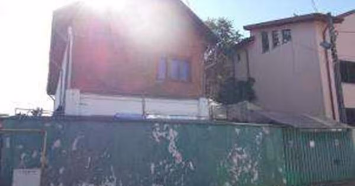 Casă individuală 215 mp cu 6 camere în zona Transilvaniei, Ploiești preț necomunicat