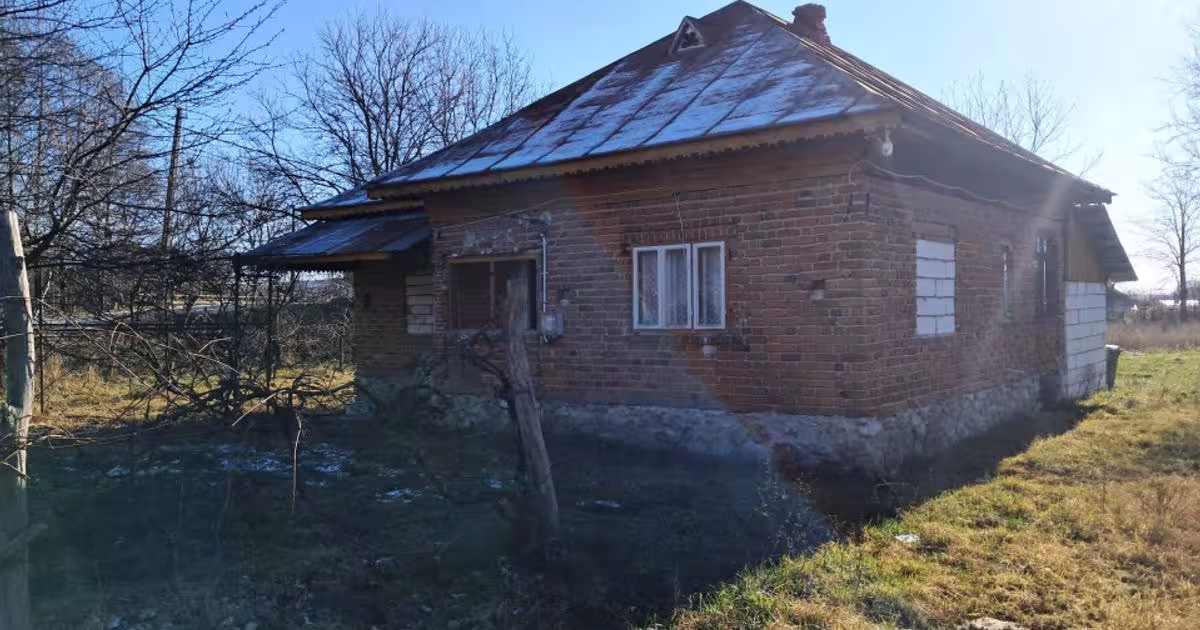 Casă individuală 87 mp cu 3 camere în Polovragi