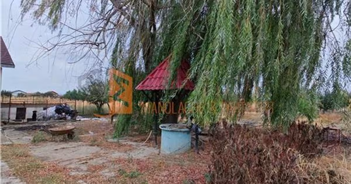 Casă individuală cu 7 camere în Potoceni