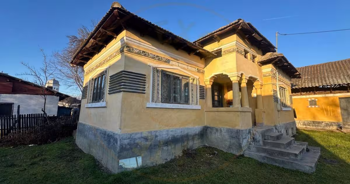 Casă individuală cu 3 camere în Priboieni