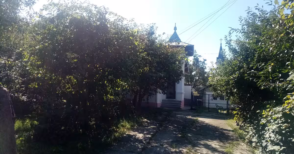 Casă individuală 120 mp cu 4 camere în zona Central, Pucioasa