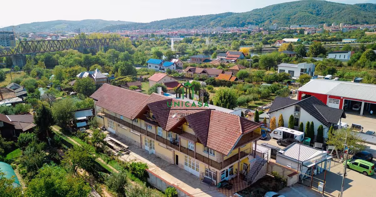 Casă individuală 891 mp cu 10 camere în zona Goranu, Râmnicu Vâlcea