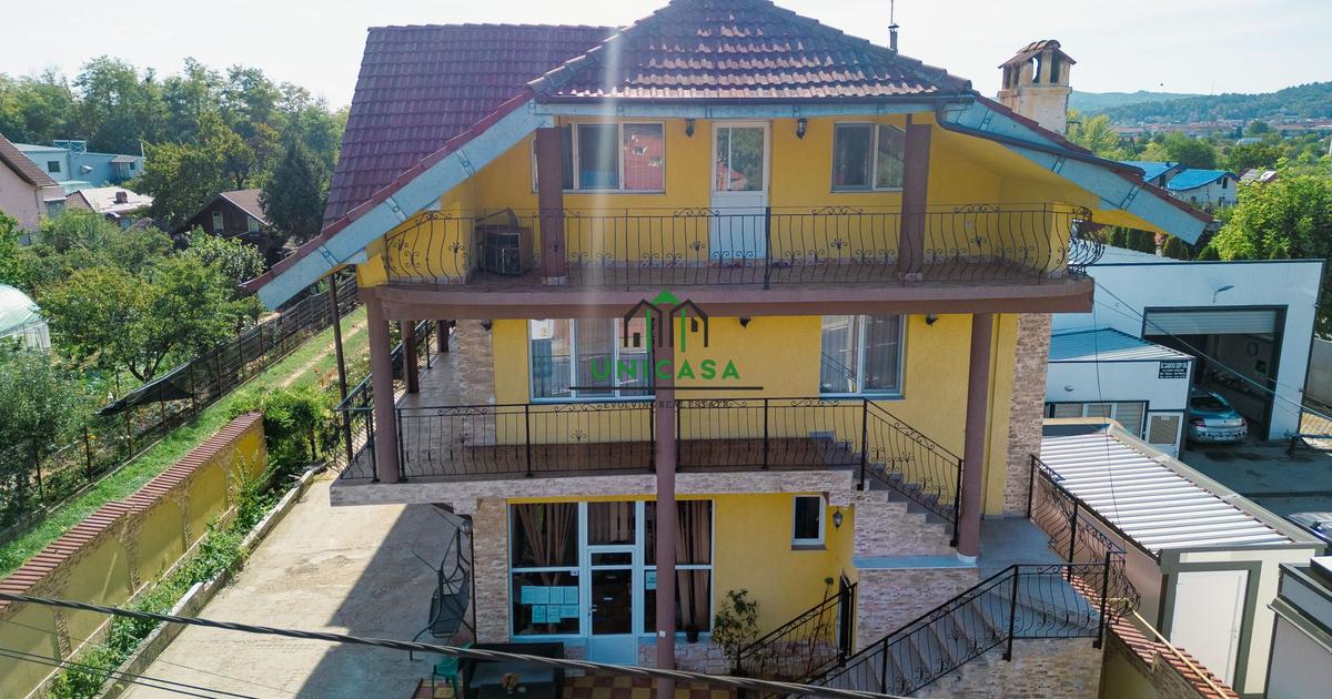 Casă individuală 891 mp cu 10 camere în zona Goranu, Râmnicu Vâlcea