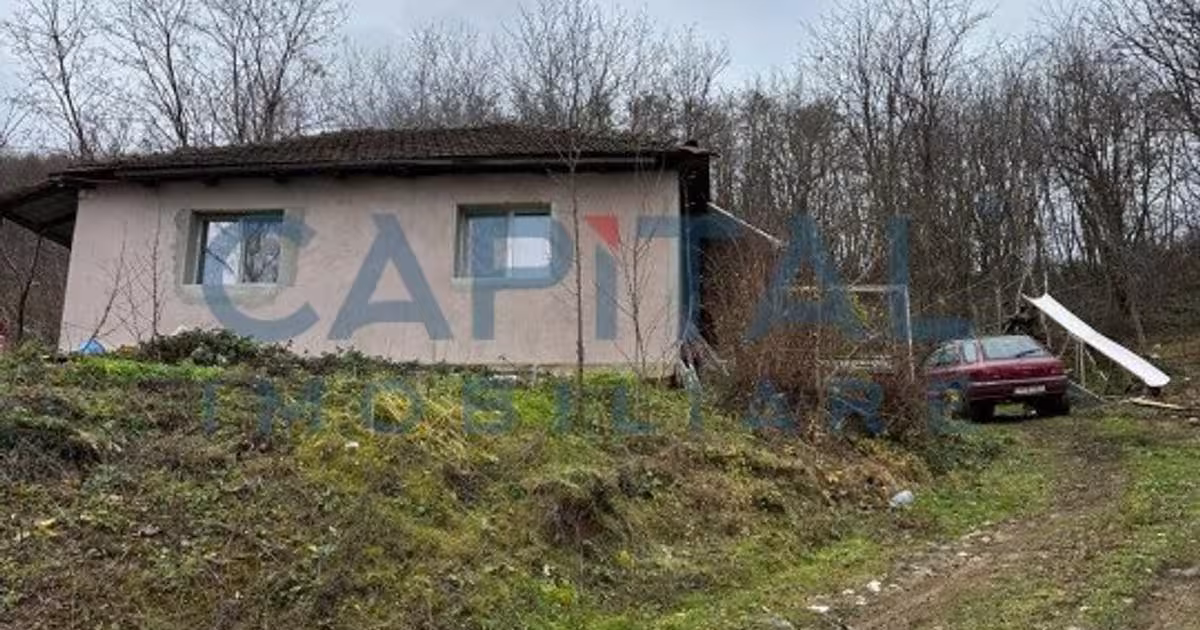 Casă individuală 97 mp cu 2 camere în zona Moroasa 1, Reșița
