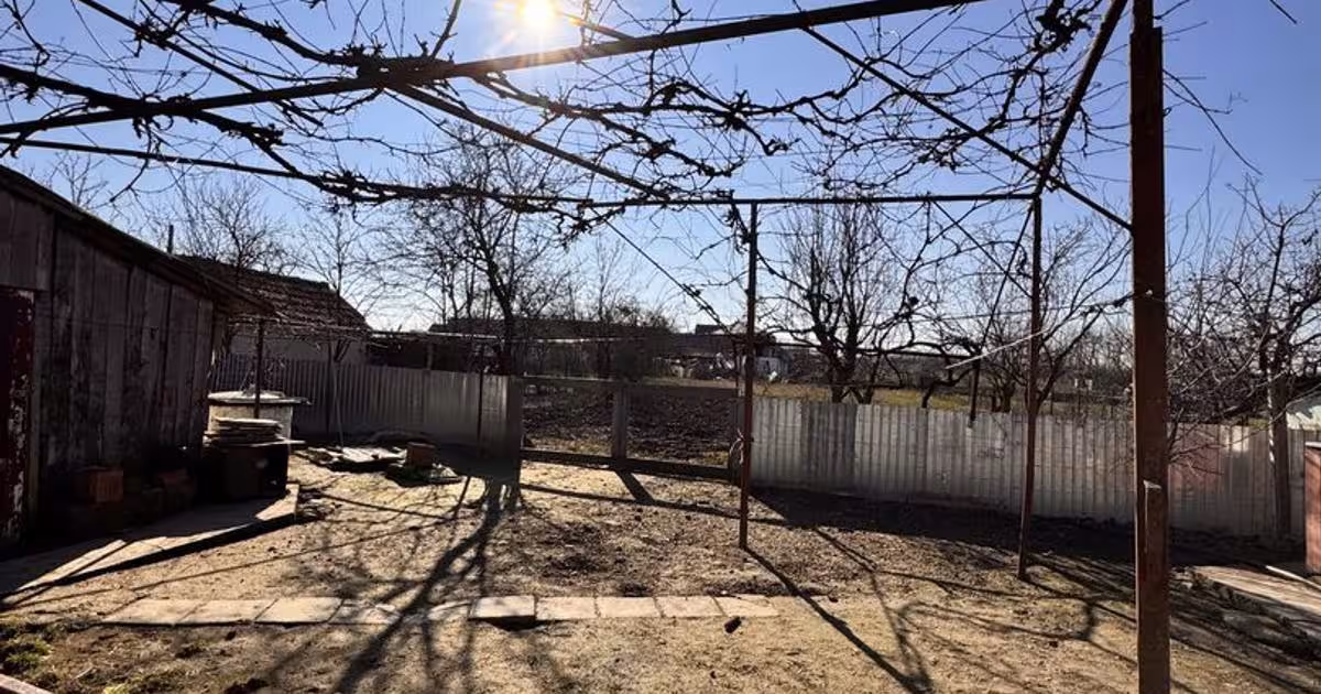 Casă individuală cu 3 camere în Roit