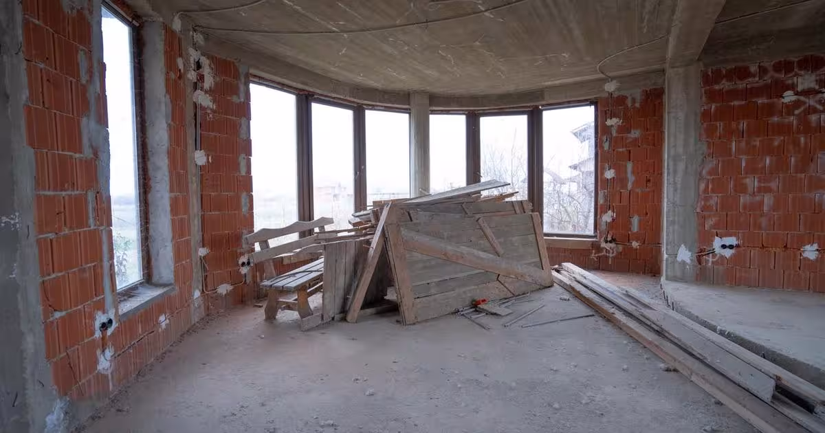 Casă individuală cu 7 camere în Rontău