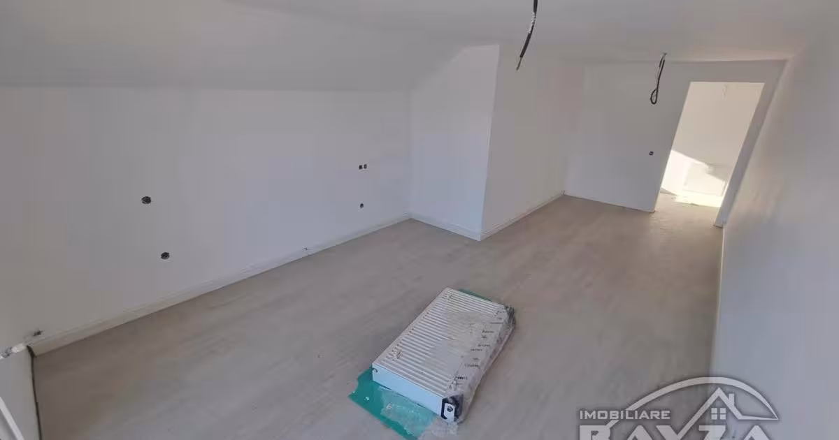 Casă individuală 170 mp cu 5 camere în Rus