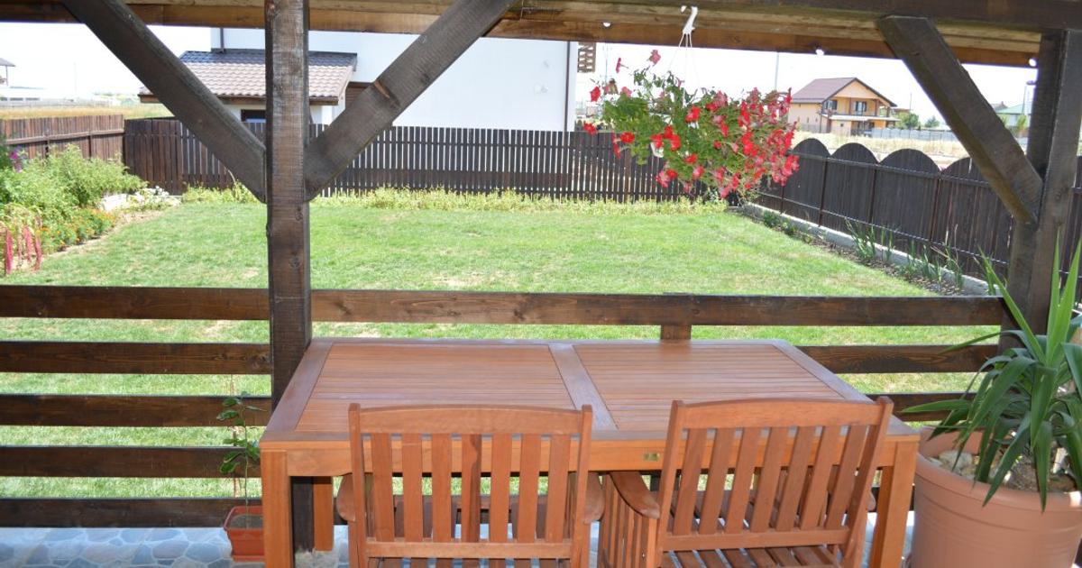 Casă individuală 120 mp cu 4 camere în Săbăreni