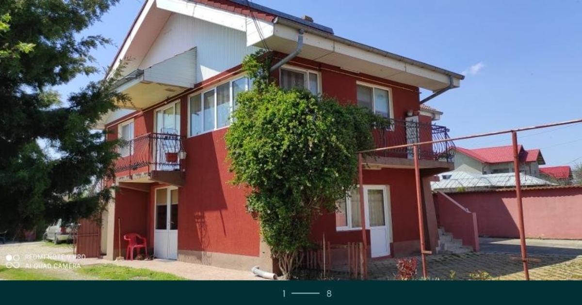 Casă individuală 160 mp cu 6 camere în Săbăreni