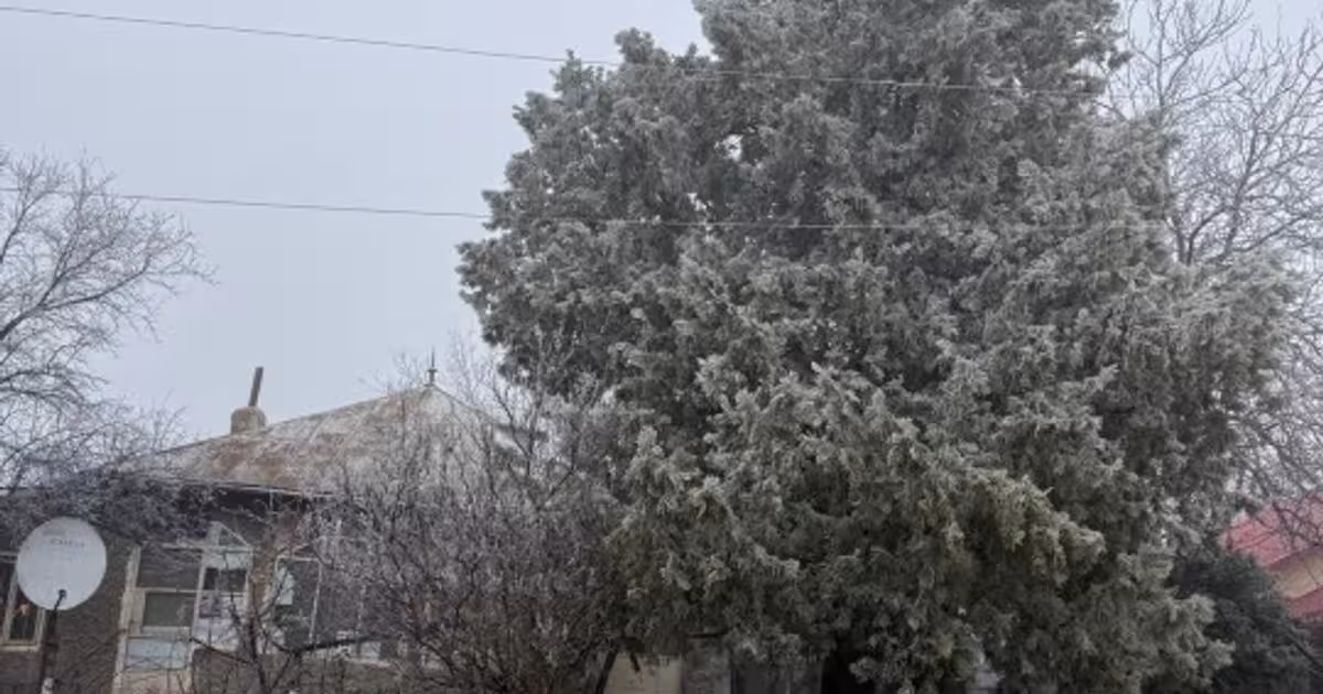 Casă individuală 80 mp cu 3 camere în Săhăteni