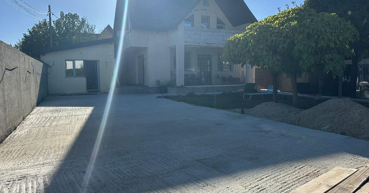 Casă individuală cu 6 camere în Samurcași