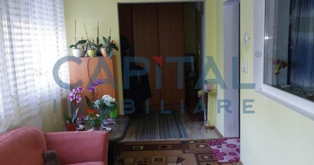 Casă individuală 225 mp cu 8 camere în Sâncraiu de Mureș