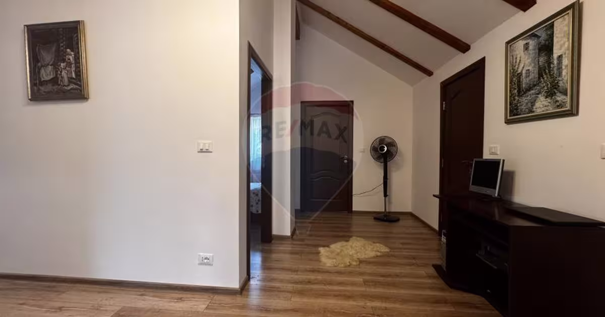 Casă individuală cu 5 camere în Sascut
