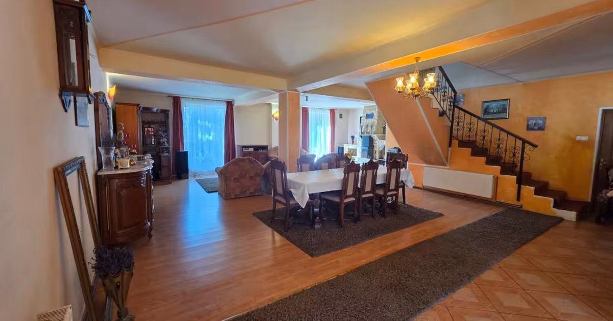 Casă individuală 215 mp cu 4 camere în zona Lucian Blaga, Satu Mare