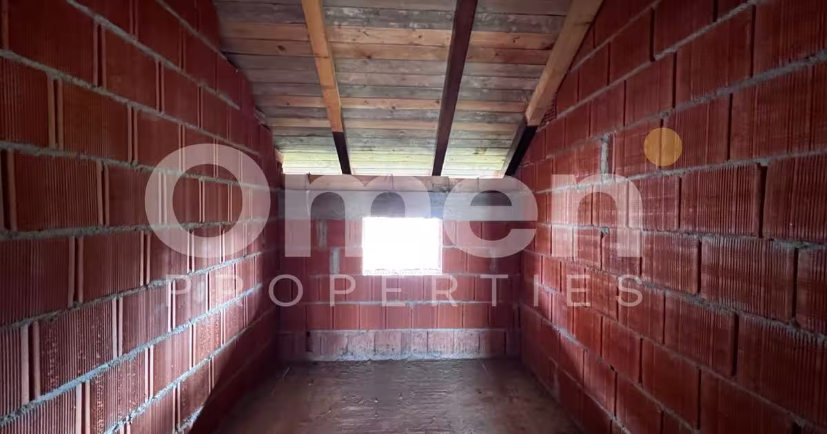 Casă individuală cu 6 camere în Satulung