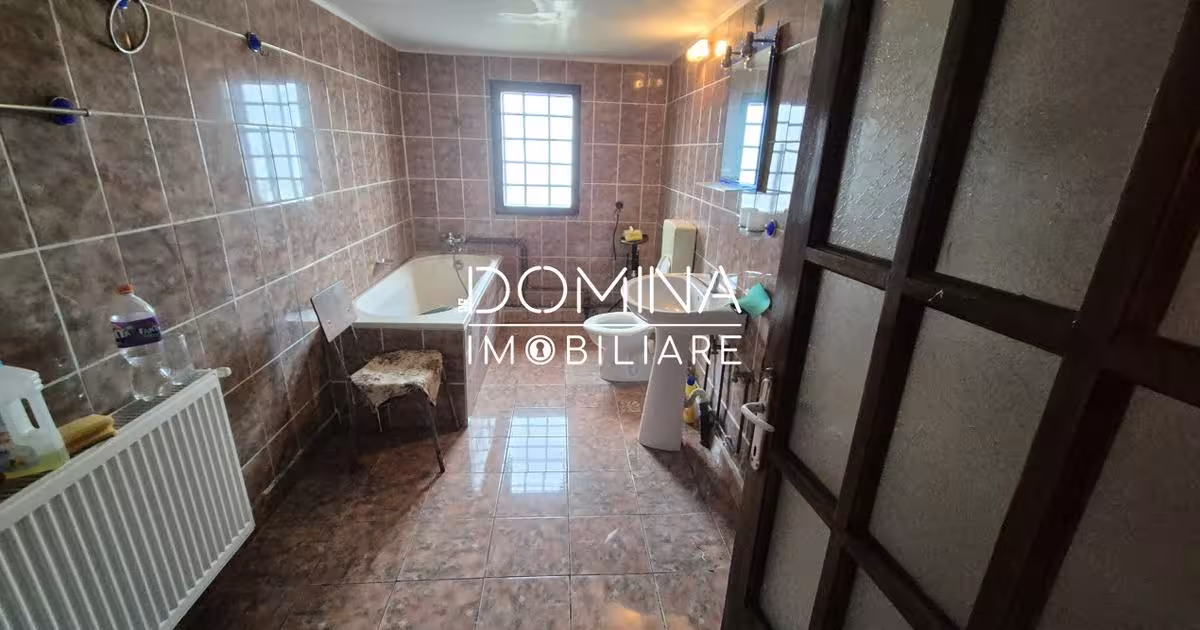 Casă individuală 136 mp cu 3 camere în Scoarța