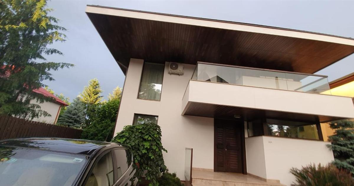 Casă individuală cu 7 camere în zona Iancu Nicolae, Sector 1