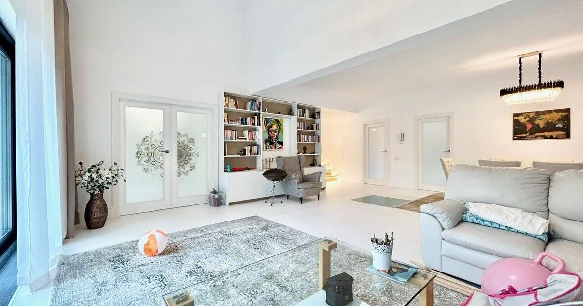 Casă individuală cu 7 camere în zona Iancu Nicolae, Sector 1