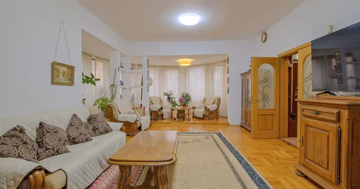 Casă individuală cu 8 camere în zona Iancu Nicolae, Sector 1