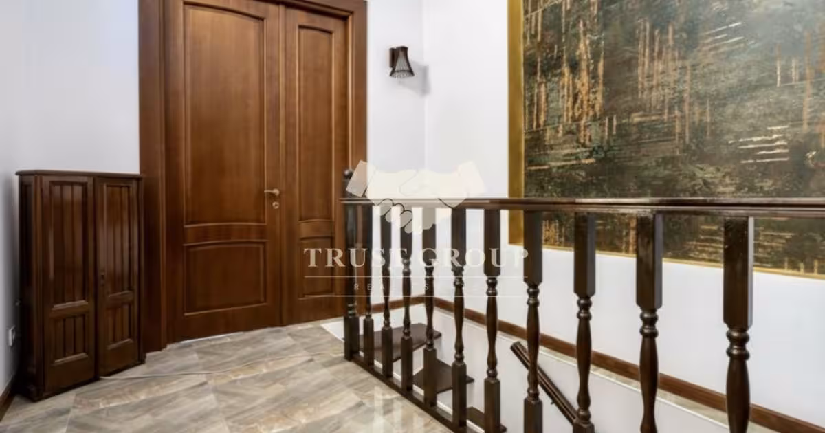 Casă individuală 168 mp cu 5 camere în zona P-ța Unirii, Sector 3