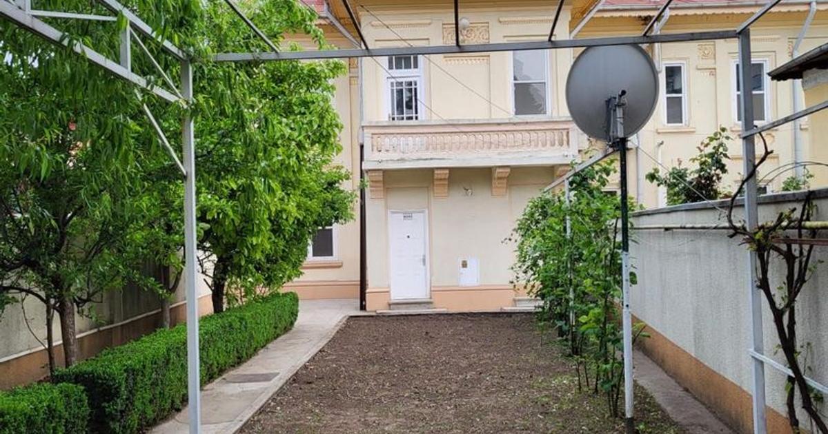 Casă individuală cu 4 camere în zona Tineretului, Sector 4