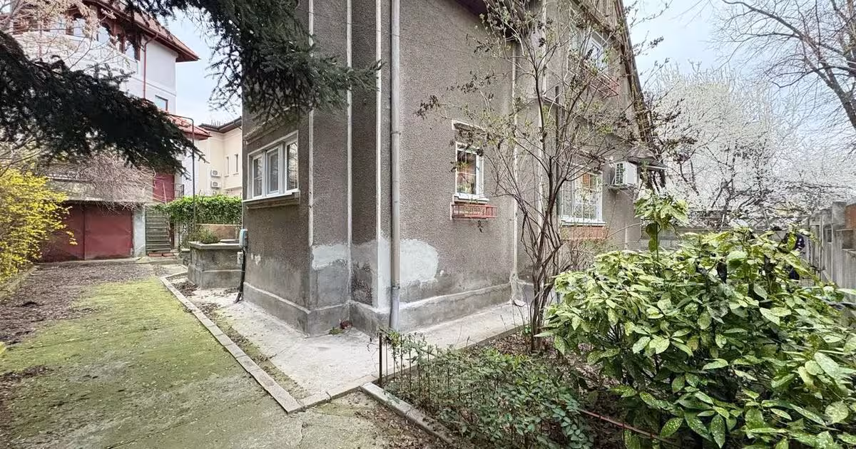 Casă individuală cu 6 camere în zona Cotroceni, Sector 5