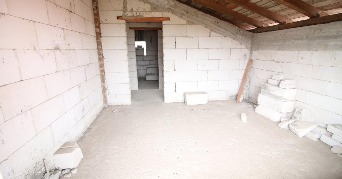 Casă individuală 170 mp cu 4 camere în Șendreni