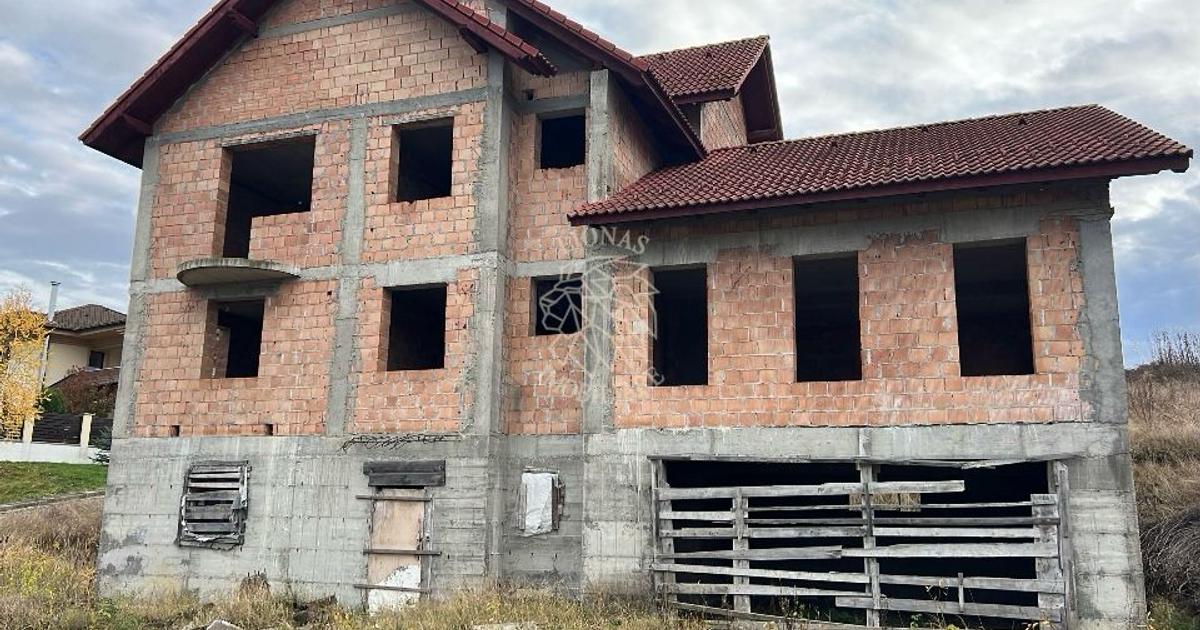 Casă individuală cu 4 camere în Sigmir