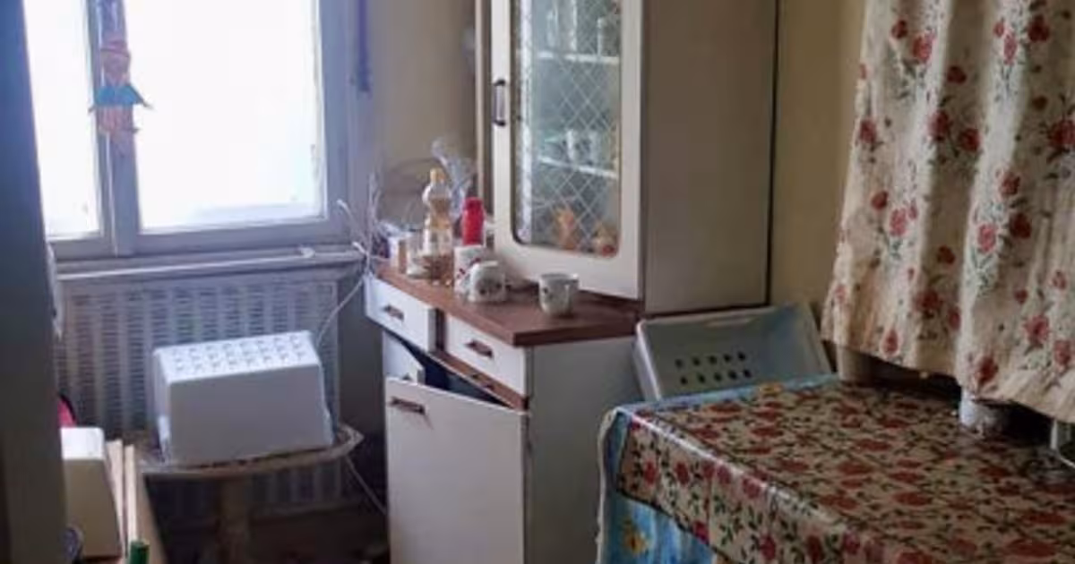 Casă individuală 110 mp cu 3 camere în zona Central, Simeria