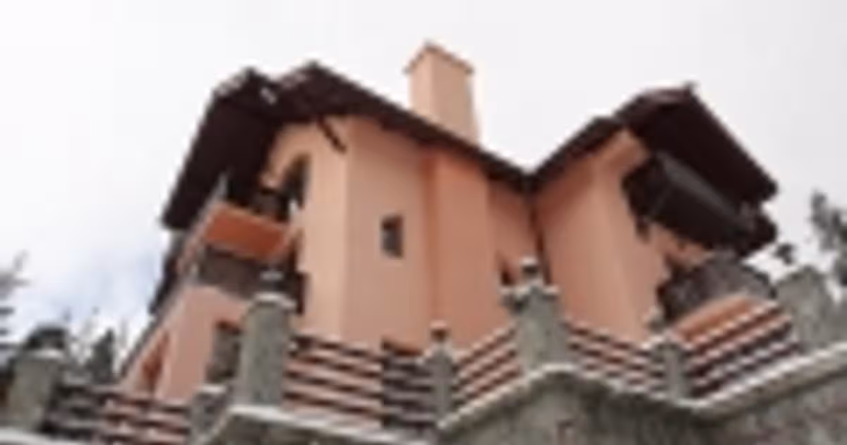 Casă individuală 420 mp cu 12 camere în Sinaia