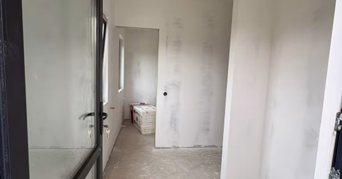 Casă individuală 70 mp cu 4 camere în Șintereag