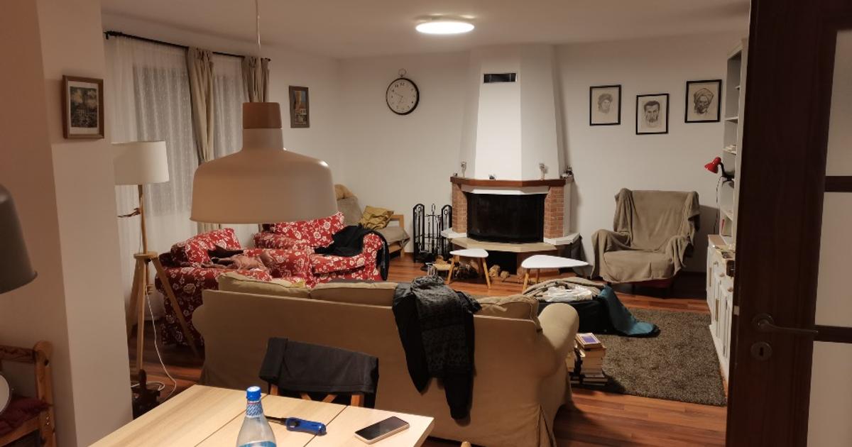 Casă individuală 250 mp cu 5 camere în Slănic