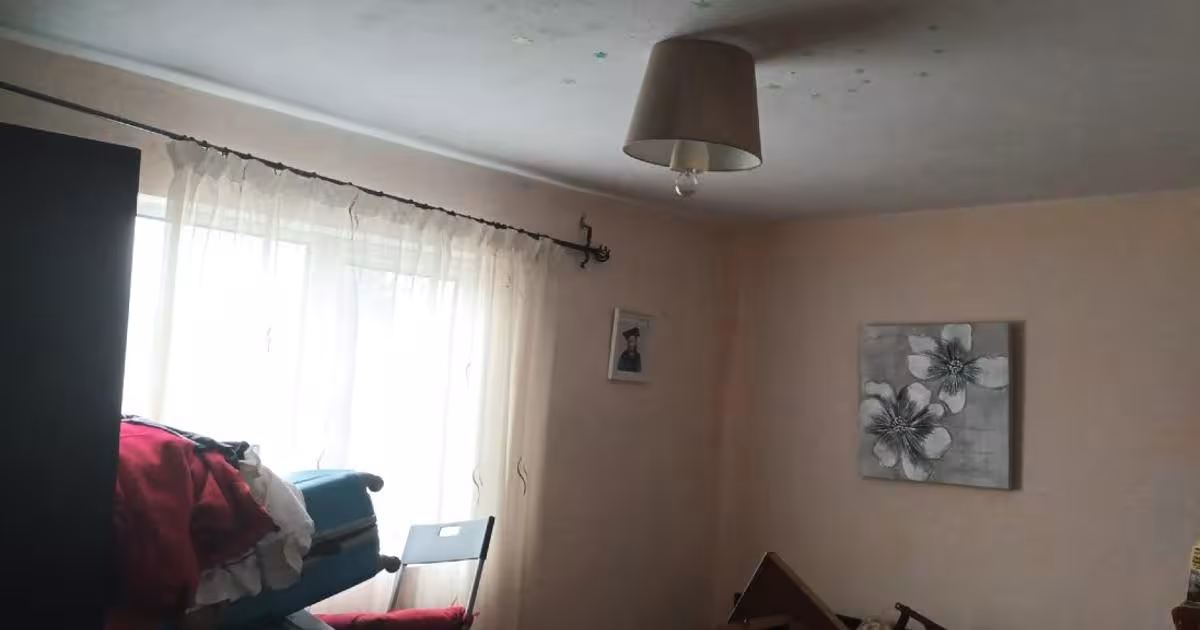 Casă individuală 40 mp cu 2 camere în zona Clociov, Slatina