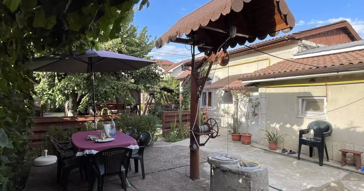 Casă individuală 88 mp cu 3 camere în zona Clociov, Slatina