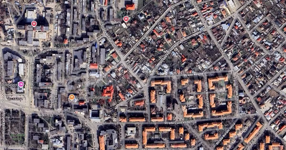 Casă individuală cu 8 camere în zona Central, Slobozia