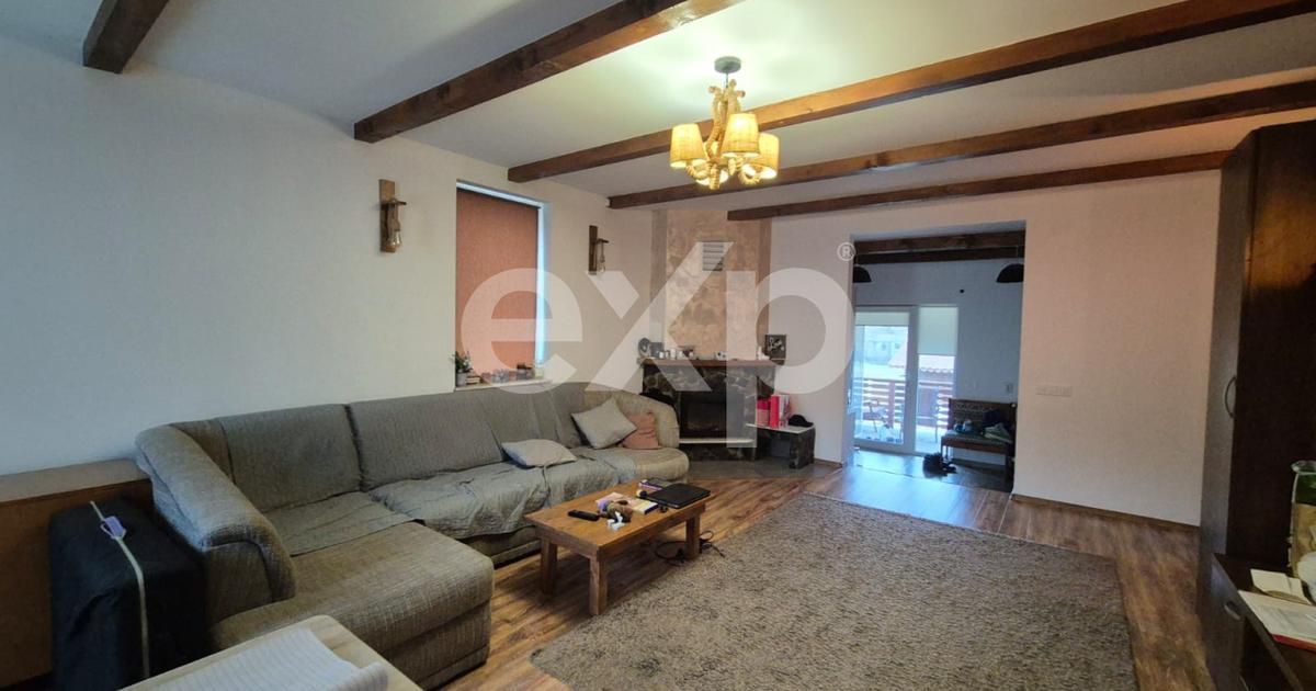 Casă individuală cu 4 camere în Smeura