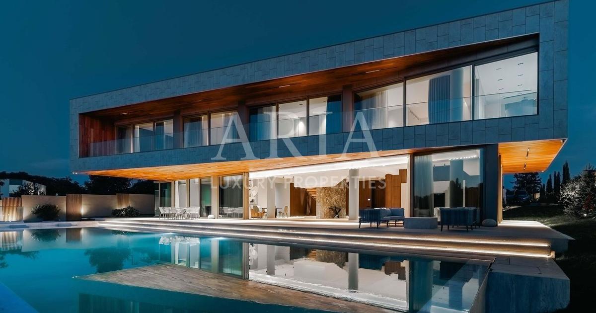 Casă individuală cu 8 camere în Snagov