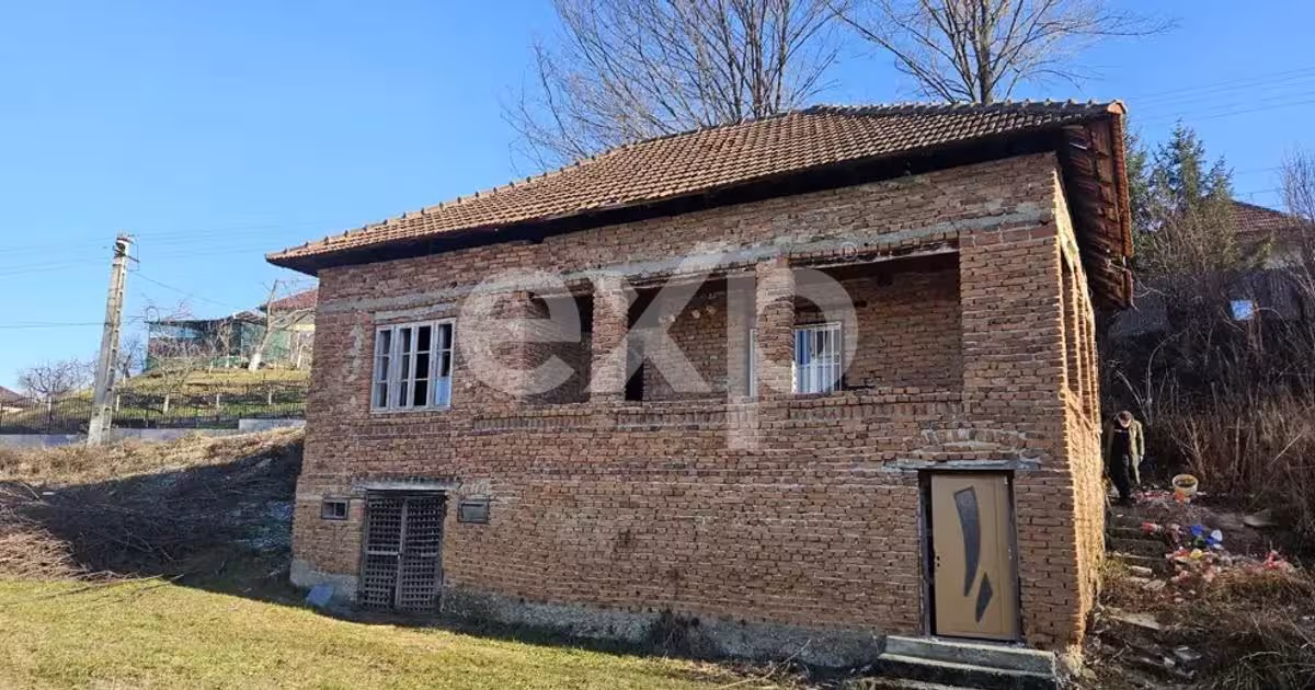 Casă individuală cu 3 camere în Stâlpeni