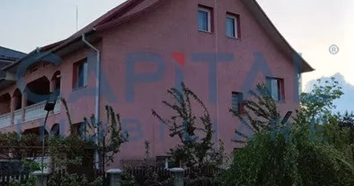 Casă individuală 350 mp cu 4 camere în zona Nord, Suceava