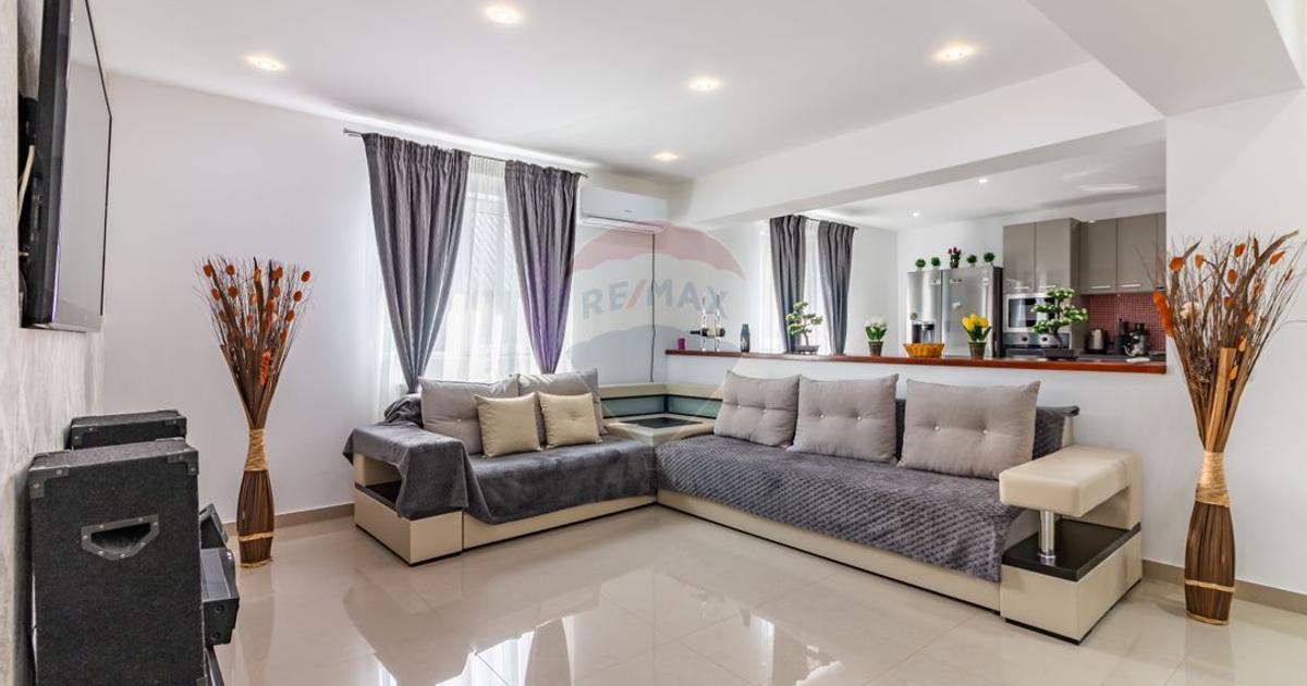 Casă individuală 170 mp cu 5 camere în Tântava