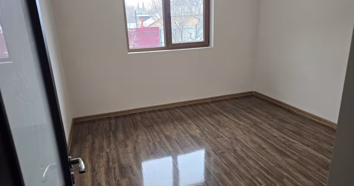 Casă individuală cu 4 camere în Târgu Neamț