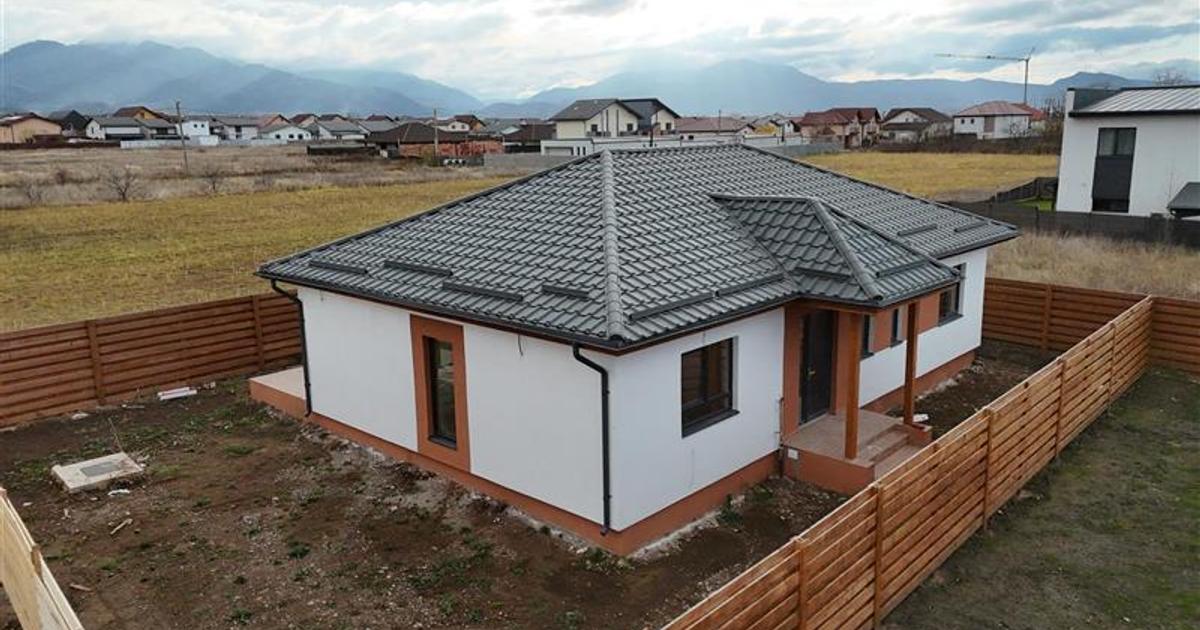 Casă individuală cu 4 camere în Tărlungeni