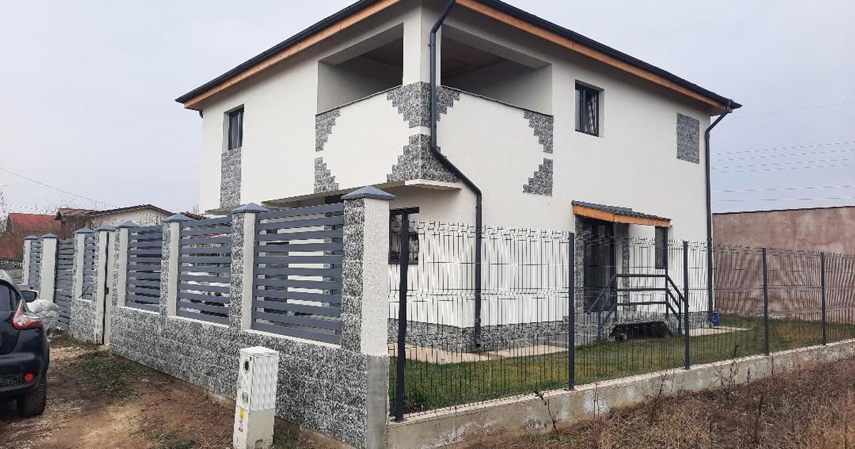 Casă individuală 156 mp cu 5 camere în Tărtășești