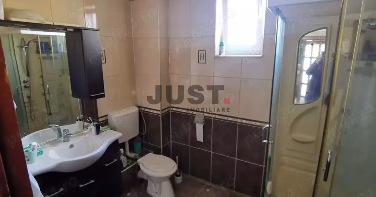 Casă individuală 200 mp cu 5 camere în Tăuții-Măgherăuș